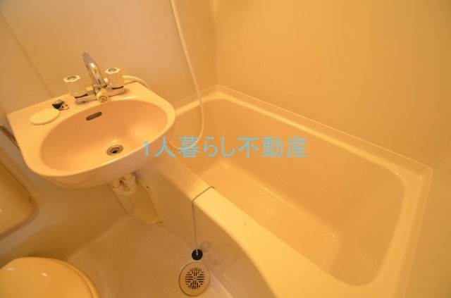 バス・シャワールーム　浴室です
