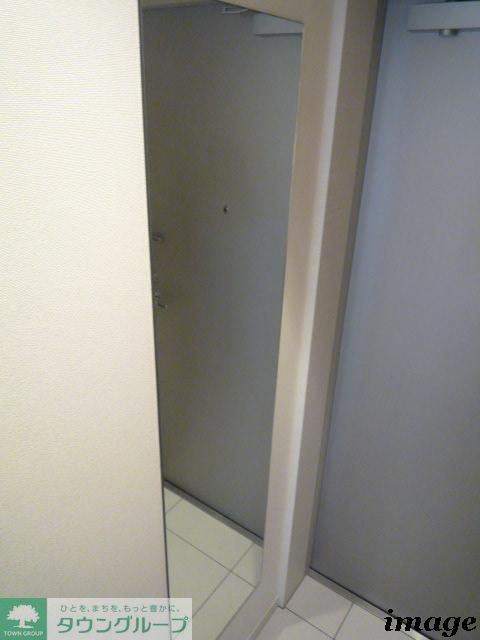 玄関　姿見鏡
