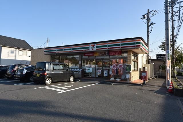 コンビニ　セブンイレブン蓮田西新宿一丁目店（コンビニ）まで242m