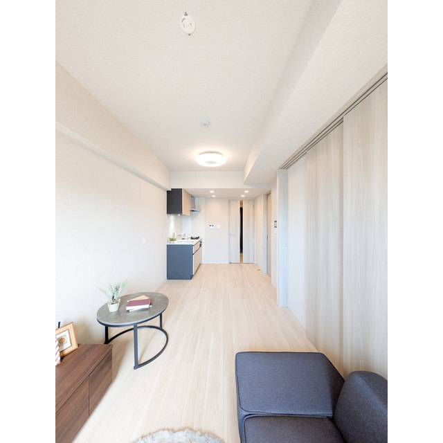 居室・リビング　【家具・家電の備え付けはありません・同タイプ別部屋】