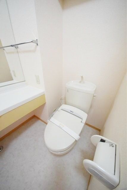 トイレ　★お部屋探しは株式会社タウンハウジング東京まで★