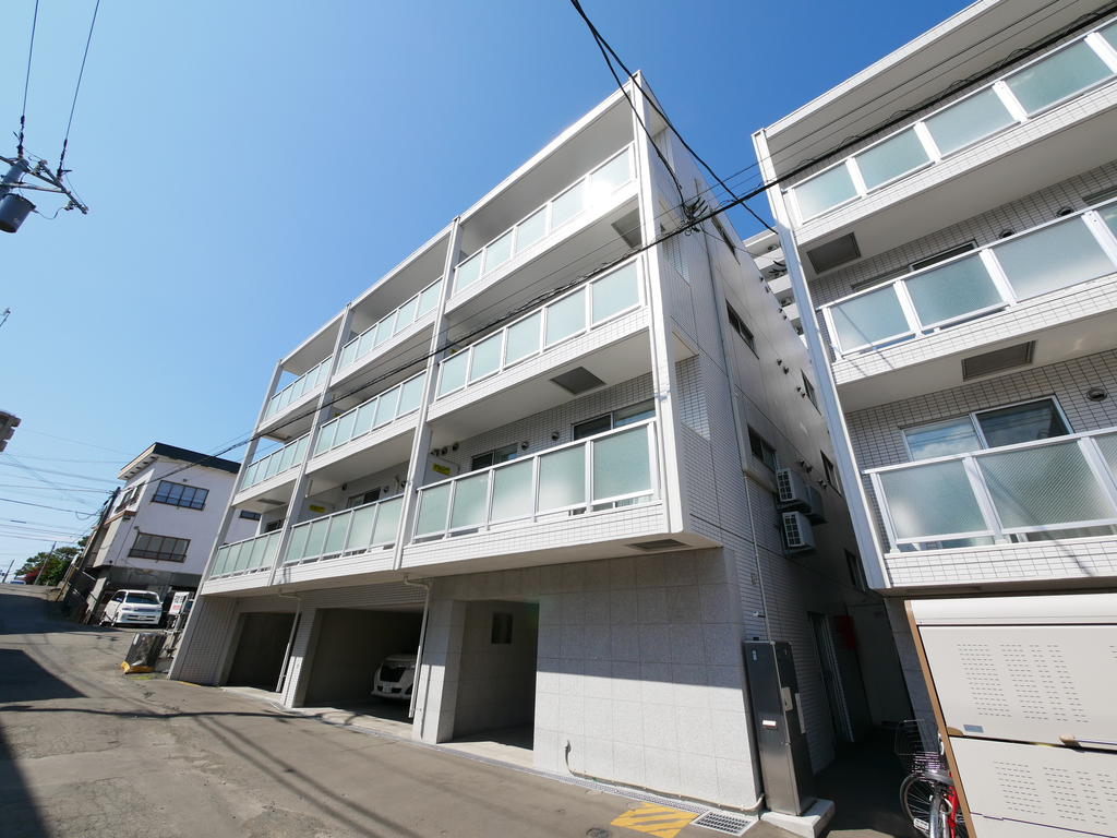 建物外観　☆地下鉄東西線南郷13丁目駅まで徒歩6分♪