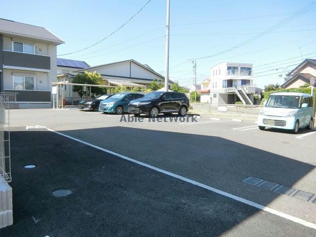 駐車場　駐車場