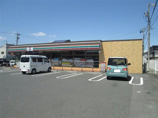 コンビニ　セブンイレブン西尾徳次町店（コンビニ）まで433m