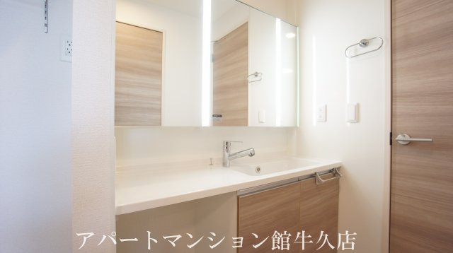 洗面設備　類似です
