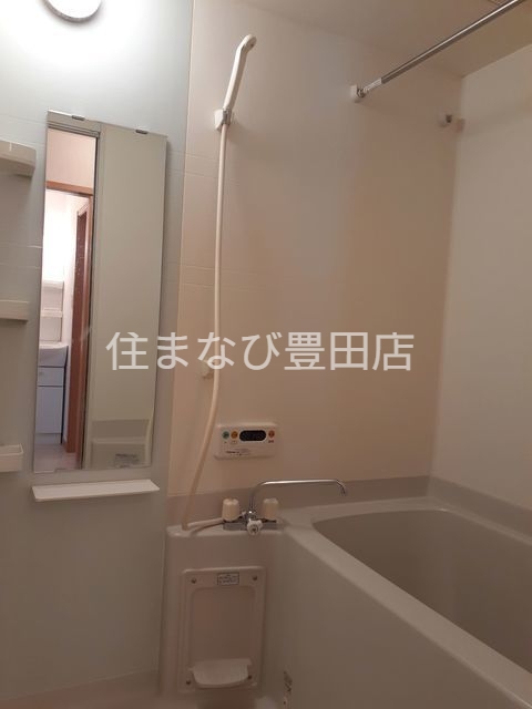 バス・シャワールーム　同型タイプ
