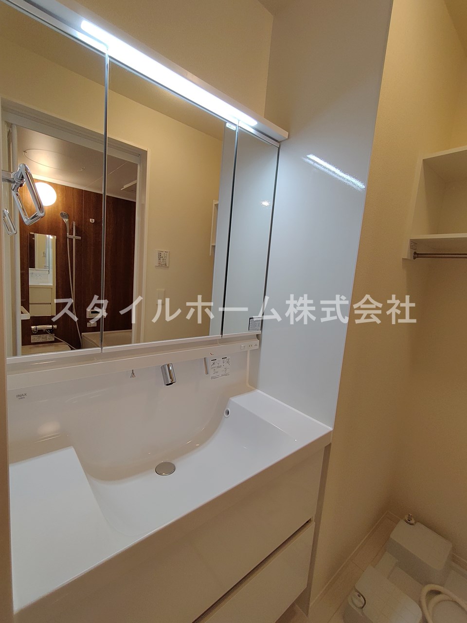 洗面設備　※別部屋写真です。