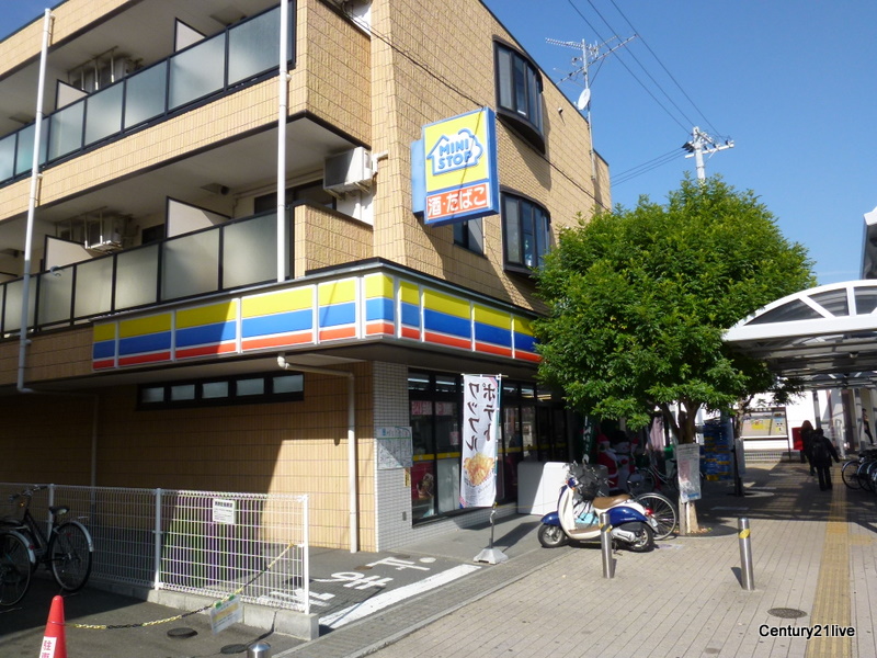 コンビニ　ミニストップ（コンビニ）まで308m