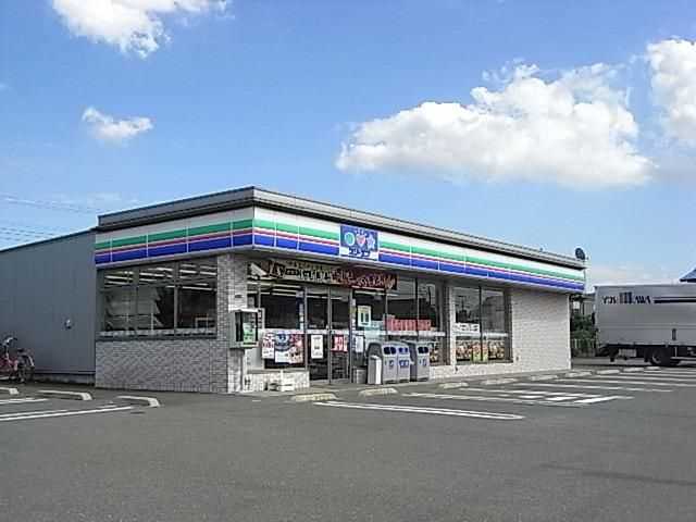 コンビニ　スリーエフ（コンビニ）まで130m
