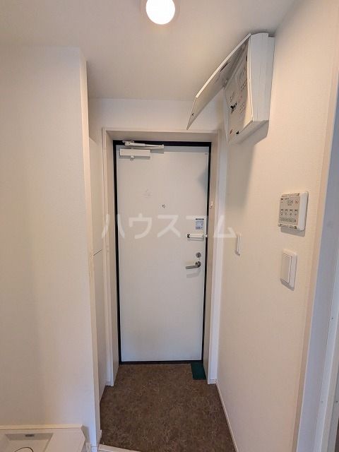 共学国際交流会館 四つ木寮の玄関写真