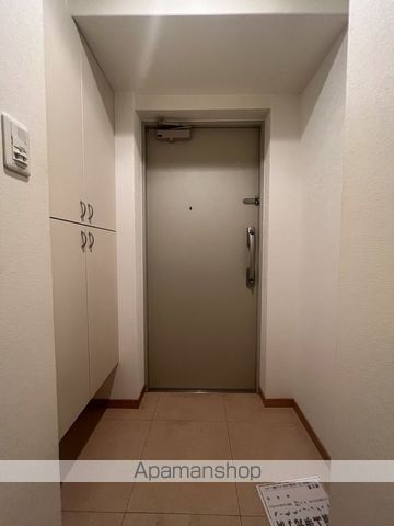 TOMODOAL 北梅田の玄関写真
