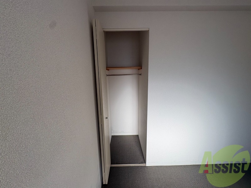 収納　寝室の収納です。部屋がすっきり片付きます。