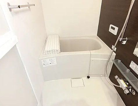バス・シャワールーム　別部屋の画像を使用しております。