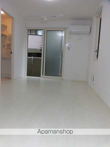 東急田園都市線 池尻大橋駅 徒歩11分 3階建 築10年の居間写真