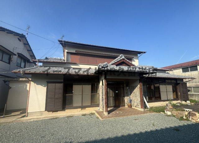 建物外観　外観は落ち着いています