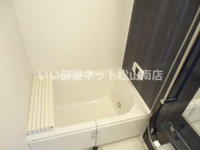 レスポワール B棟の風呂写真
