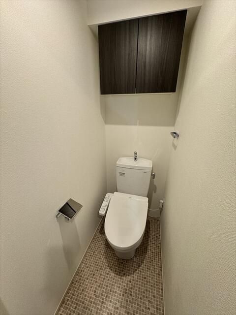 ＪＲ京浜東北線 石川町駅 徒歩3分 10階建 築3年のトイレ写真