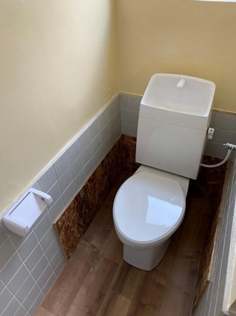 直川アパートのトイレ写真