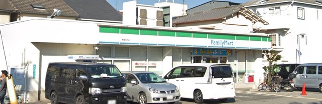 コンビニ　ファミリーマート堺榎元町店（コンビニ）まで809m