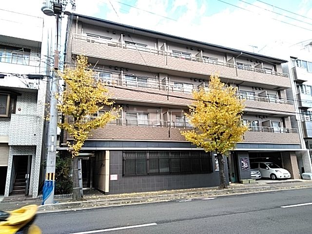 京都市中京区西ノ京職司町のマンションの建物外観