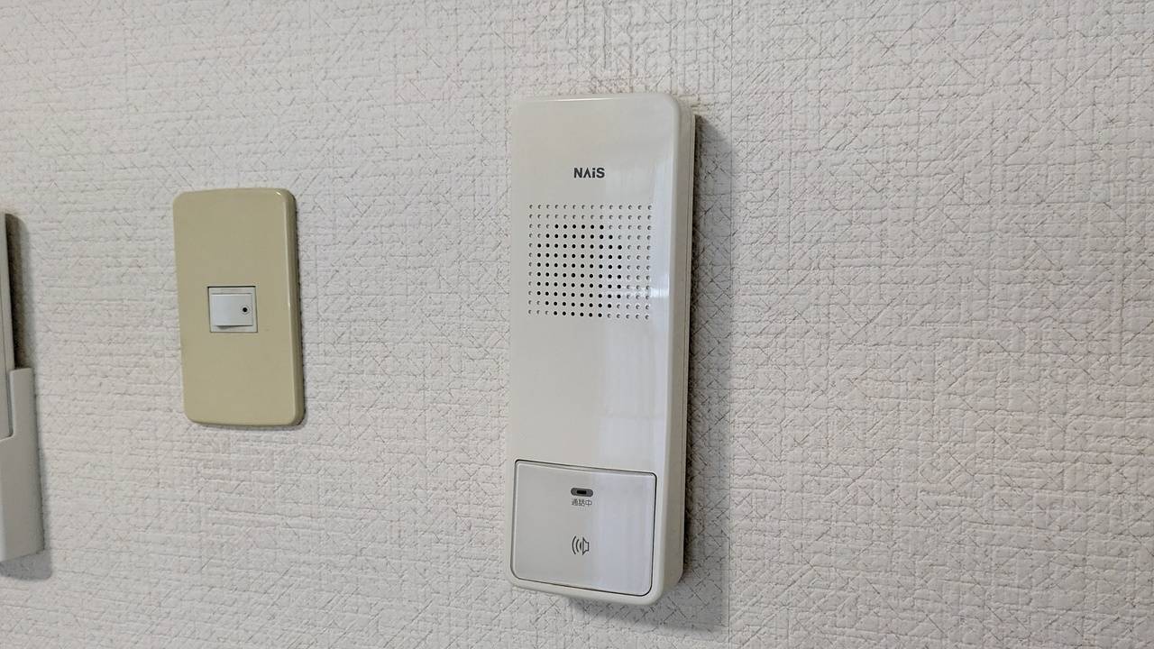 【伊予郡砥部町重光のマンションのセキュリティ】