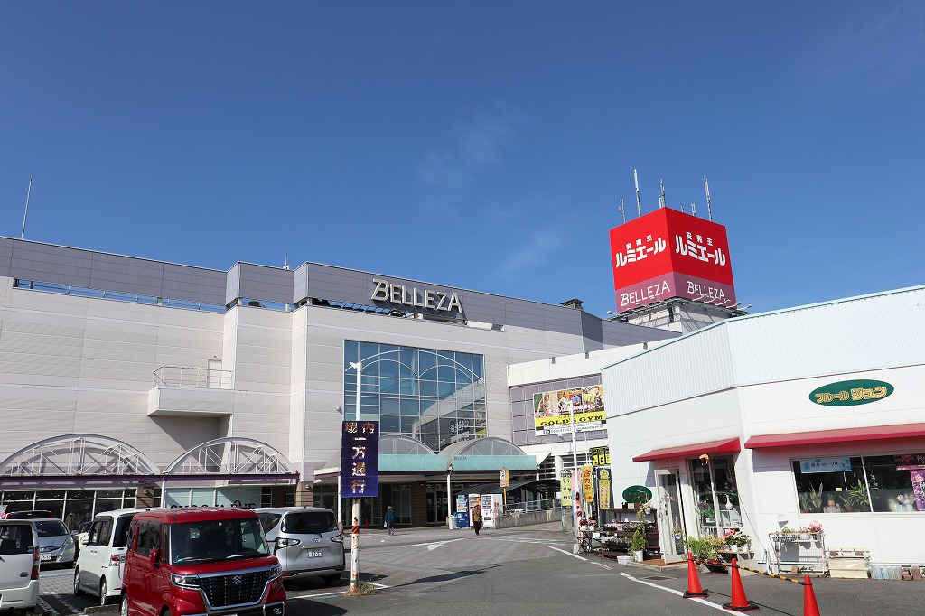 【筑紫野市筑紫駅前通のアパートのショッピングセンター】