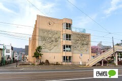 【札幌市中央区南十七条西のマンションの小学校】