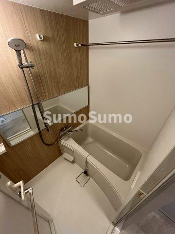 居室・リビング　こちらの居間で趣味の時間をお楽しみください