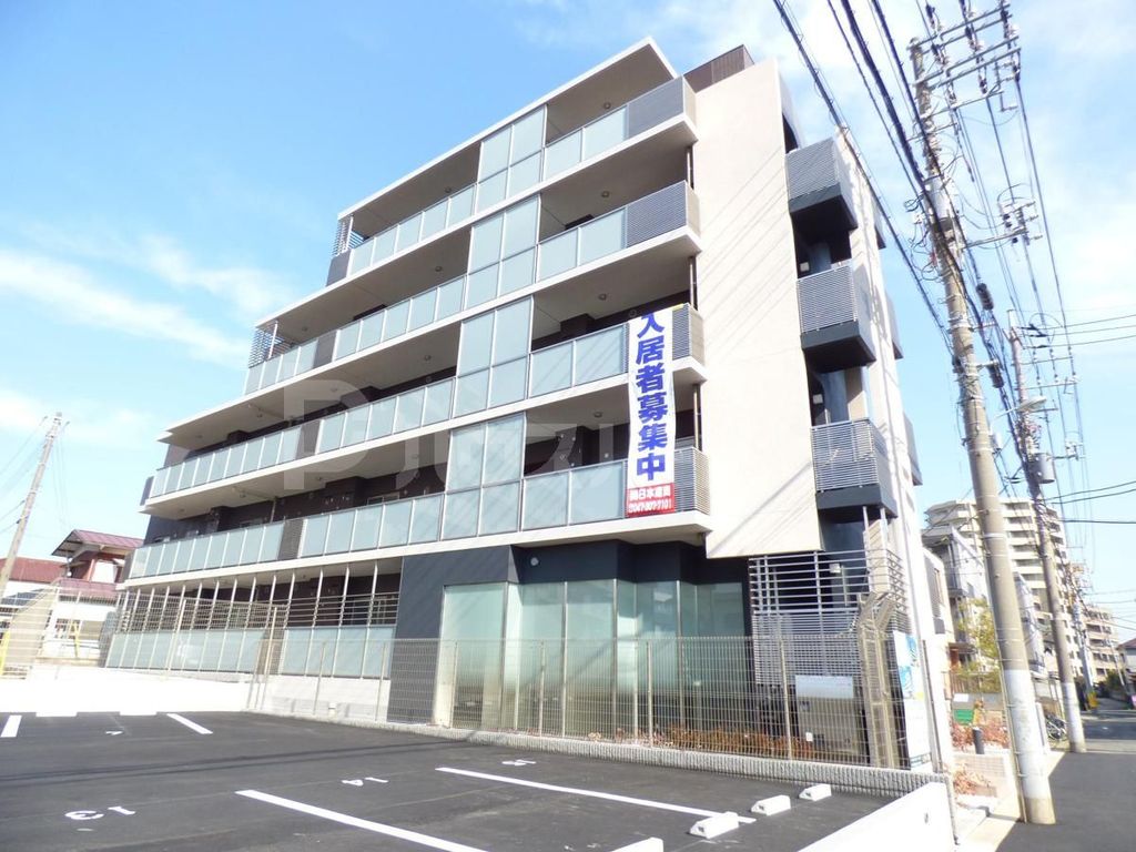 船橋市本町のマンションの建物外観