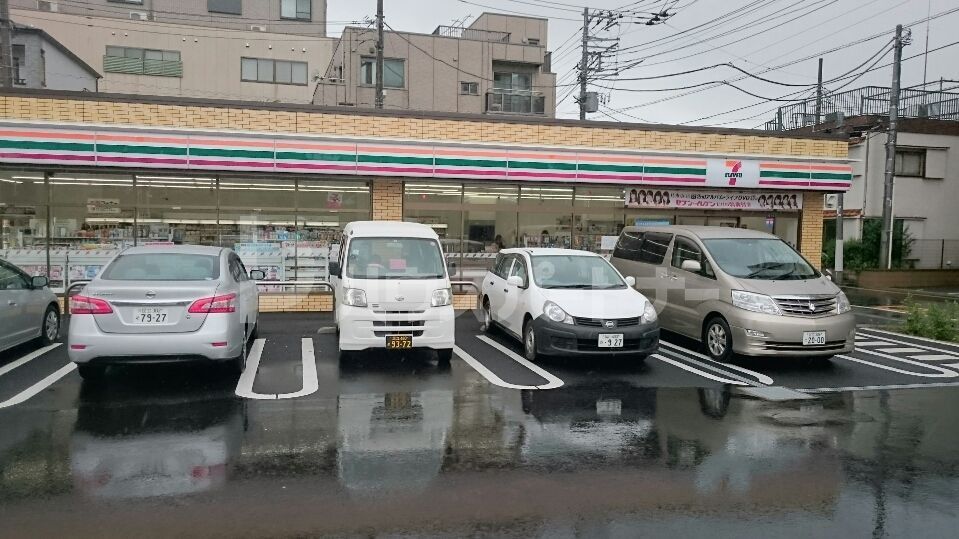 【墨田区堤通のマンションのコンビニ】