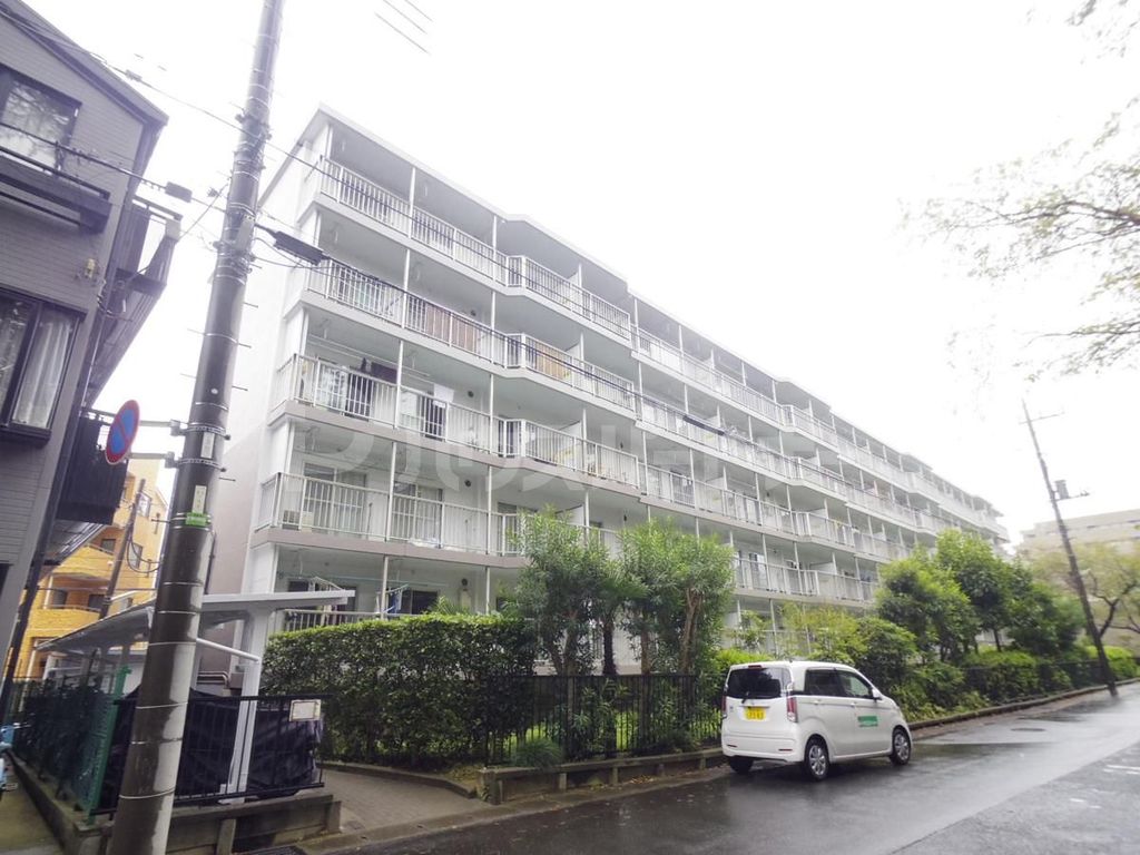 松戸市大金平のマンションの建物外観