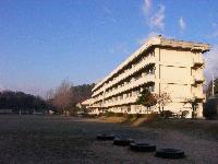 【コリーナの小学校】