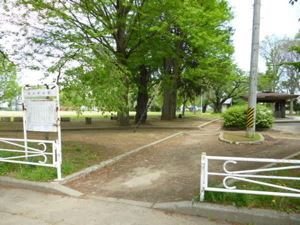 【ファイン・ローゼＢの公園】