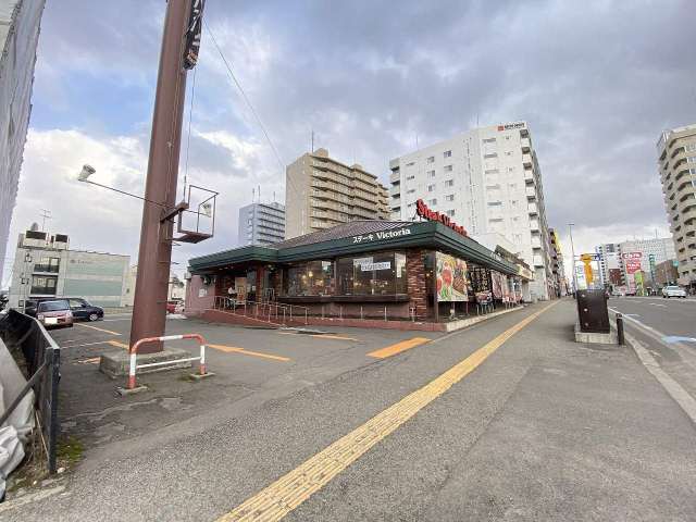 飲食店　ヴィクトリア（飲食店）まで583m