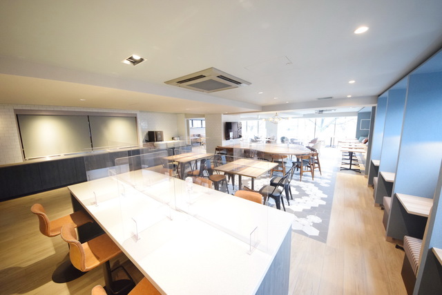その他部屋・スペース　～カフェテリアはこんな感じ～