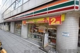 コンビニ　セブン-イレブン大阪南本町２丁目店（コンビニ）まで242m