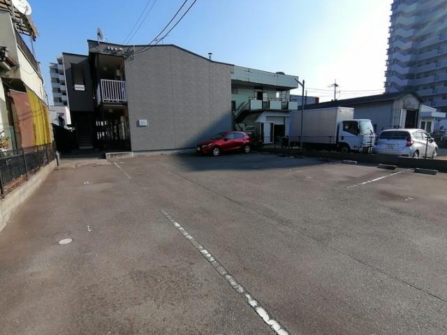 駐車場　駐車場