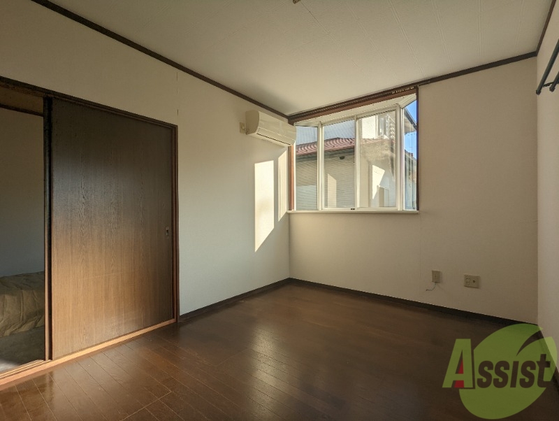 居室・リビング　洋室のお部屋で広さもあり使いやすい。