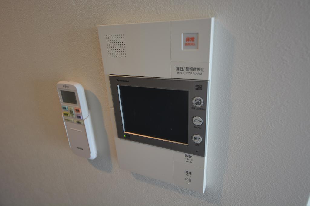 セキュリティ　カメラ付インターホン