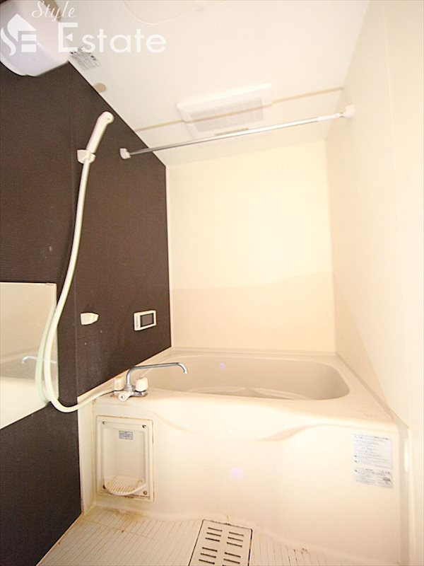 バス・シャワールーム　バスルーム