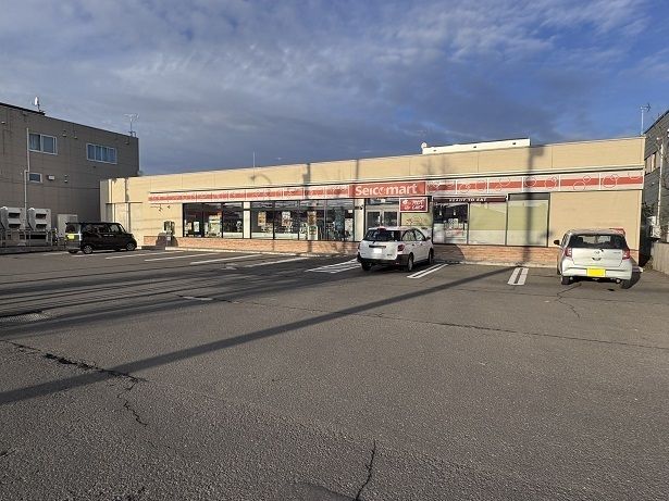 コンビニ　セイコーマート厚別南４丁目（コンビニ）まで400m