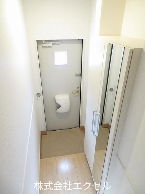 玄関　シューズボックス完備しています。