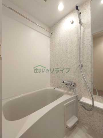 バス・シャワールーム　※別部屋・参考写真