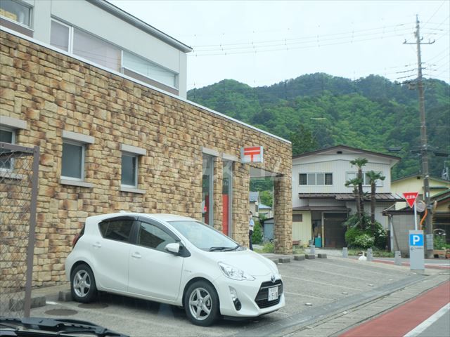 郵便局　鬼怒川温泉郵便局（郵便局）まで2293m
