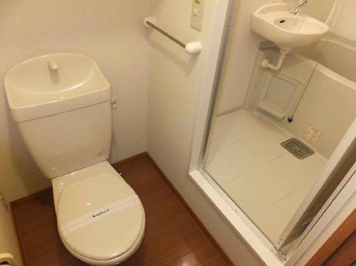 バス・シャワールーム　室内干しに便利な浴室乾燥機付き