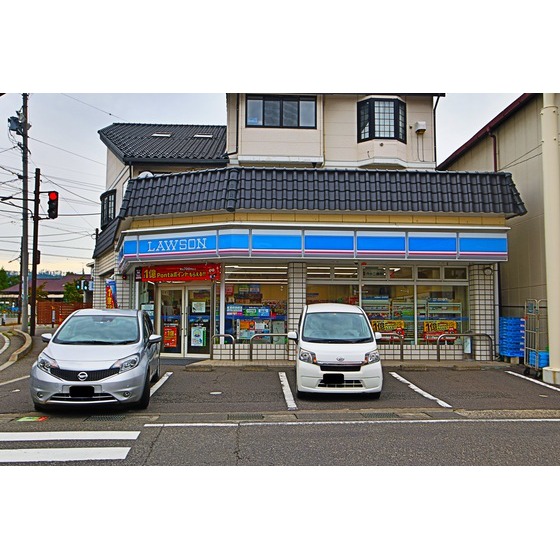 コンビニ　ローソン浅間温泉店（コンビニ）まで185m