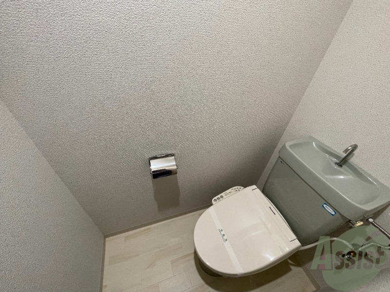 トイレ　シンプルなトイレでお手入れもしやすそうですね。