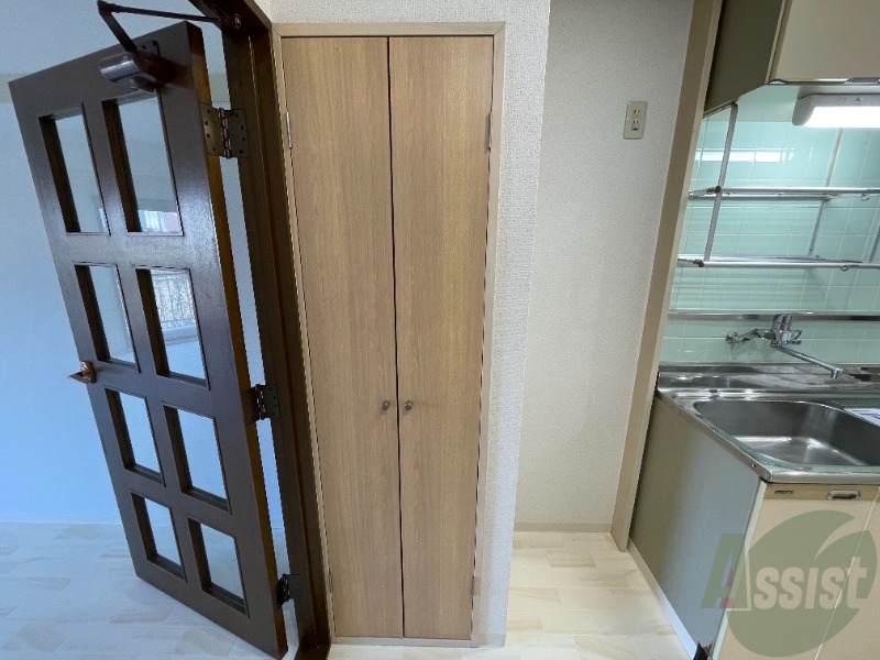 収納　収納スペースです。お洋服やお荷物はこちらへ。