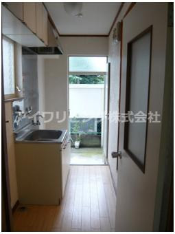 玄関　部屋から【メゾンKN】