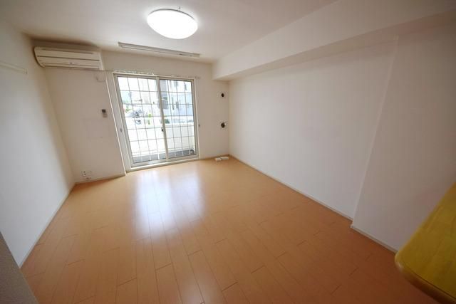 居室・リビング　★12.3帖の大きなリビングです★